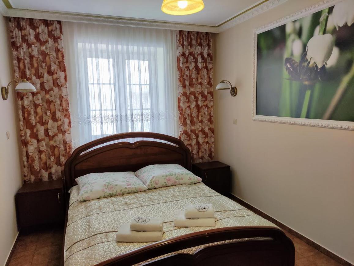 Dwor Bartnika Bed & Breakfast Narewka Ngoại thất bức ảnh